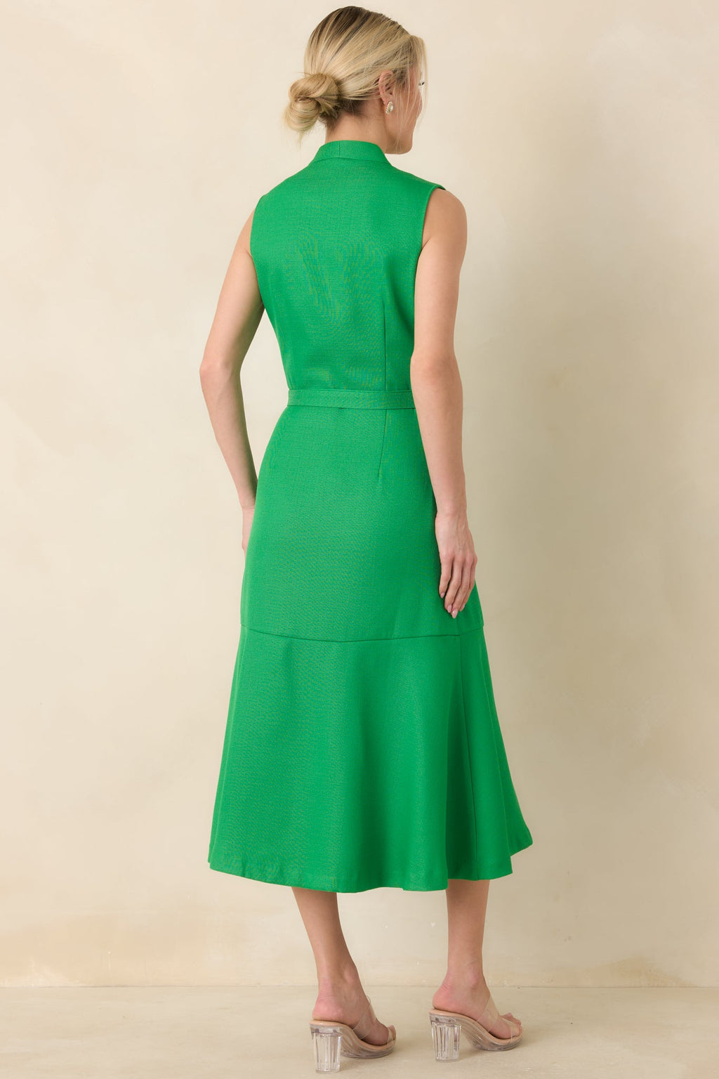 Prosperina Rowan Green Sleeveless Button Front Midi Dress
