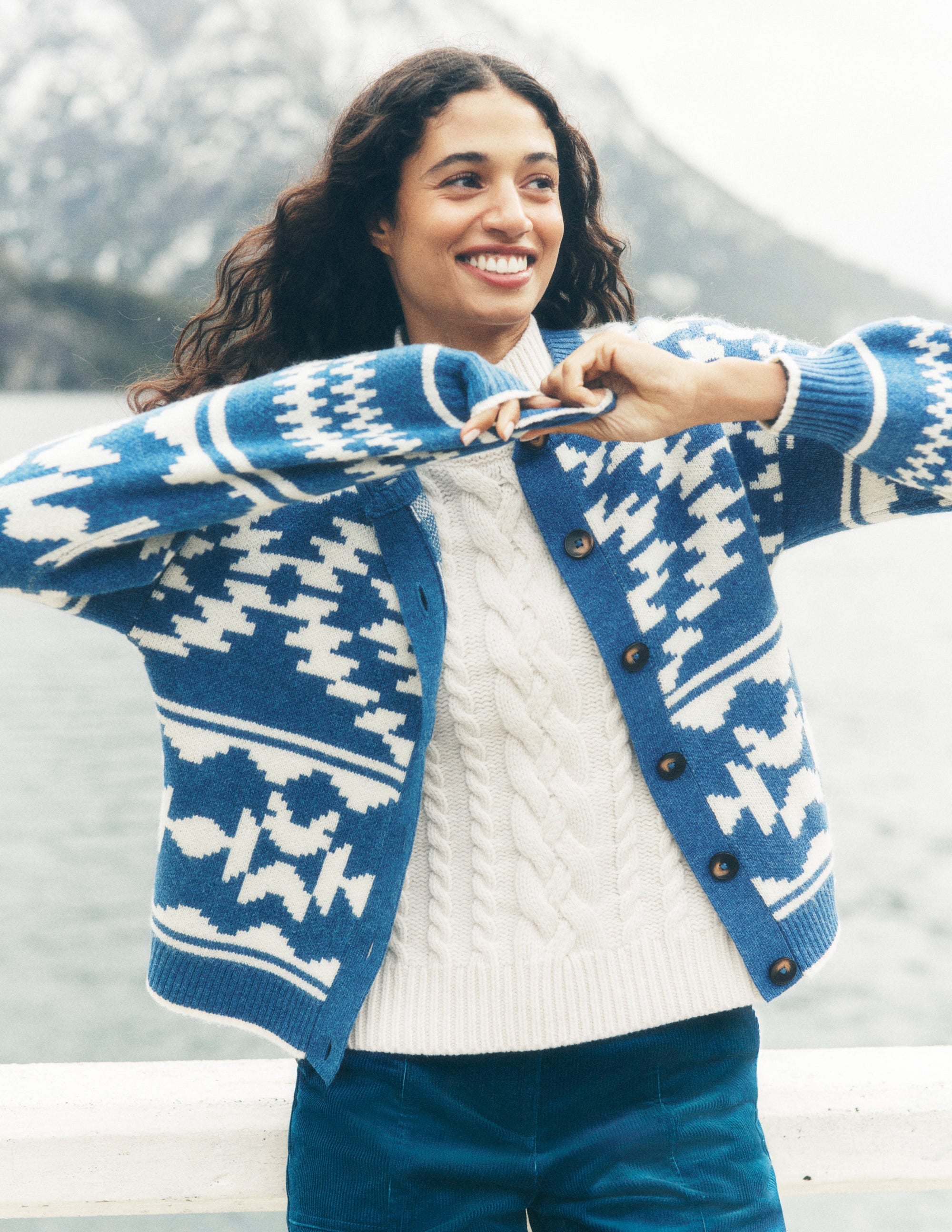 Abi Jacquard Cardigan-Denim Blue Aztec