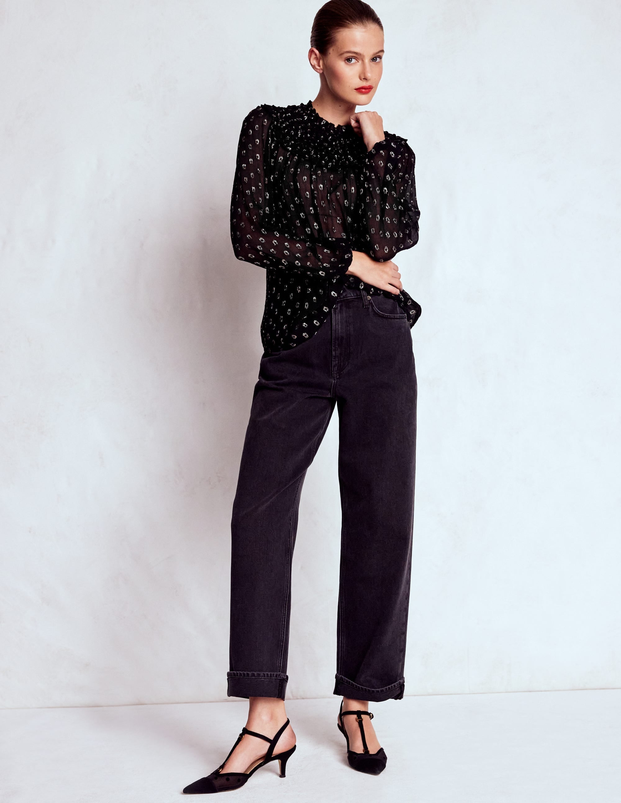 Metallic Ruffle Collar Top-Black, Lurex Clip