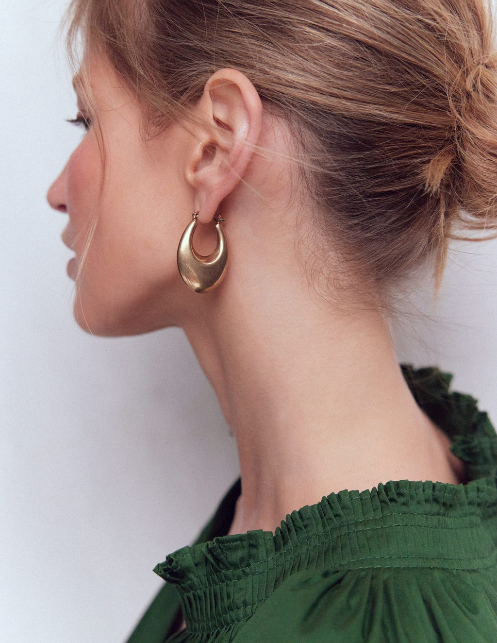 Chunky Curve Hoops-Gold Colour