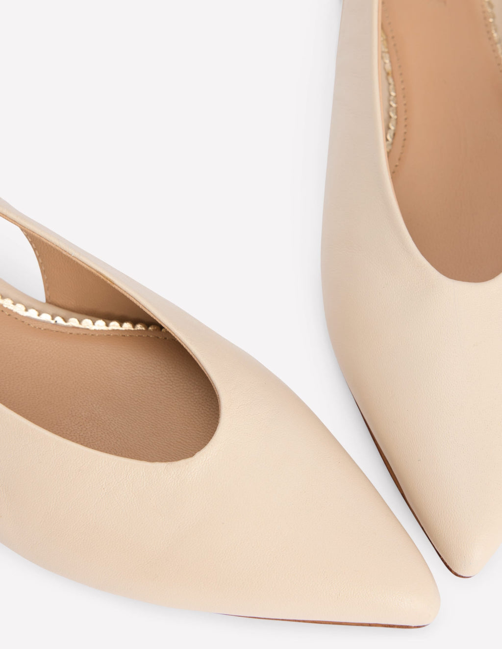 High Cut Flat Point-Ecru