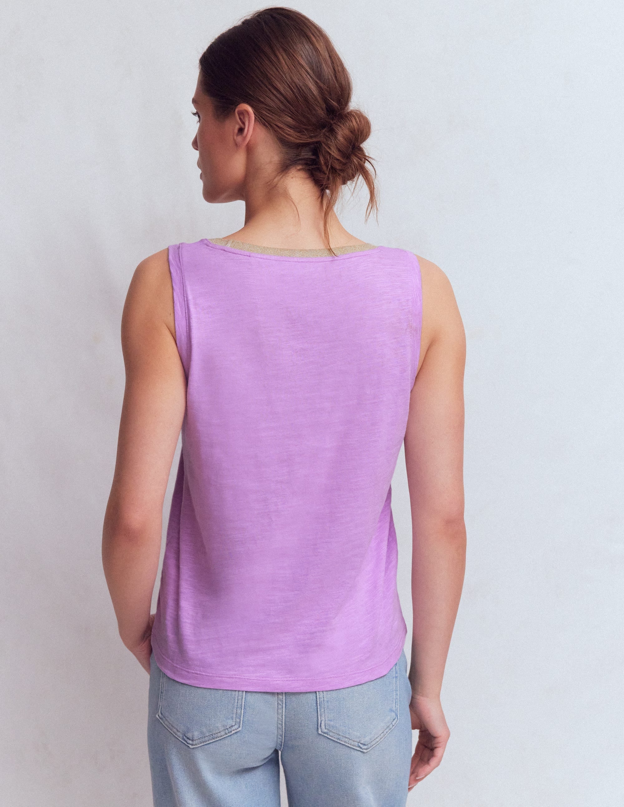Metallic Trim Scoop Neck Vest-Heath Lilac