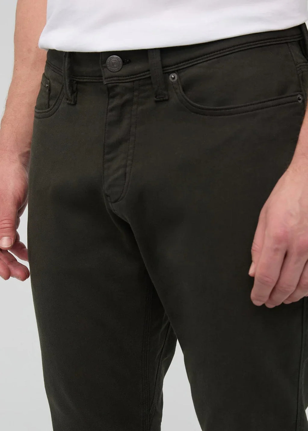 DUER No Sweat Relaxed Taper - Evergreen