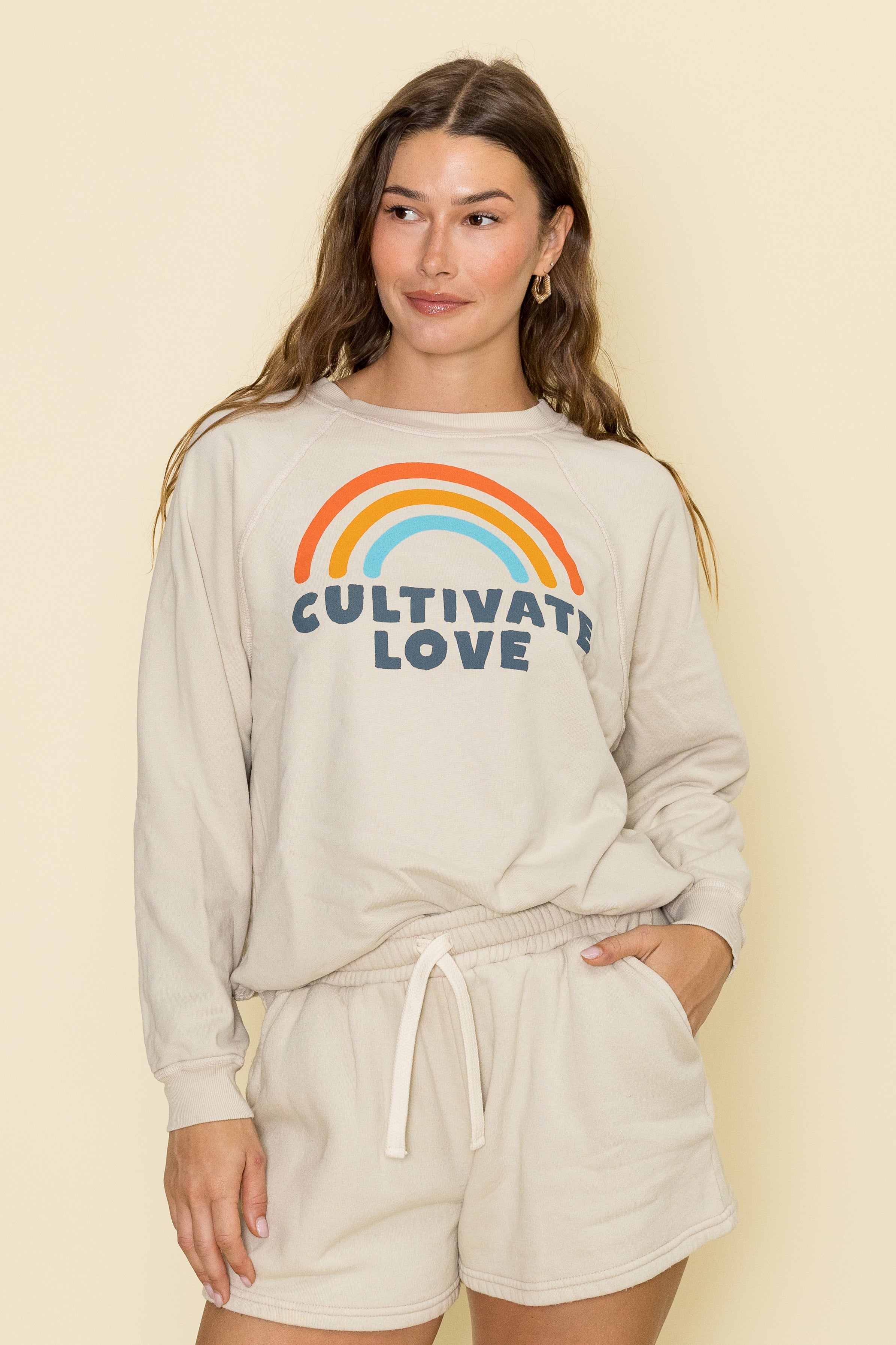 Cultivate Love Pullover