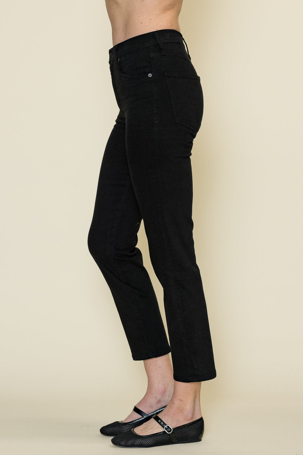 Caia Straight in Plush Black